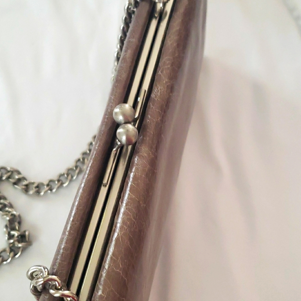Like NEWGray Distressed Leather HOBO Intl' Clutch with Chain... Kiss Lock!! - Picture 8 of 10